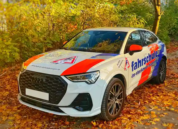 fahrschulauto-audi-q3-fahrschule-lichtenberg Fahrschulauto Audi Q3 der Fahrschule im Storkower Bogen in Berlin-Lichtenberg
